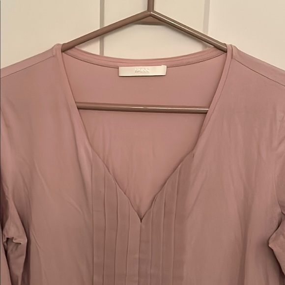 Boss Pink Top with Front Pleats, Three-Quarter Sleeves and Scoop Neck, size L - Picture 5 of 9